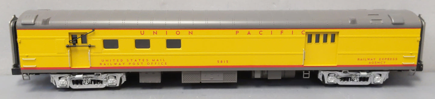 MTH 20-64027 O Union Pacific 70' Streamlined RPO Passenger Car #5815