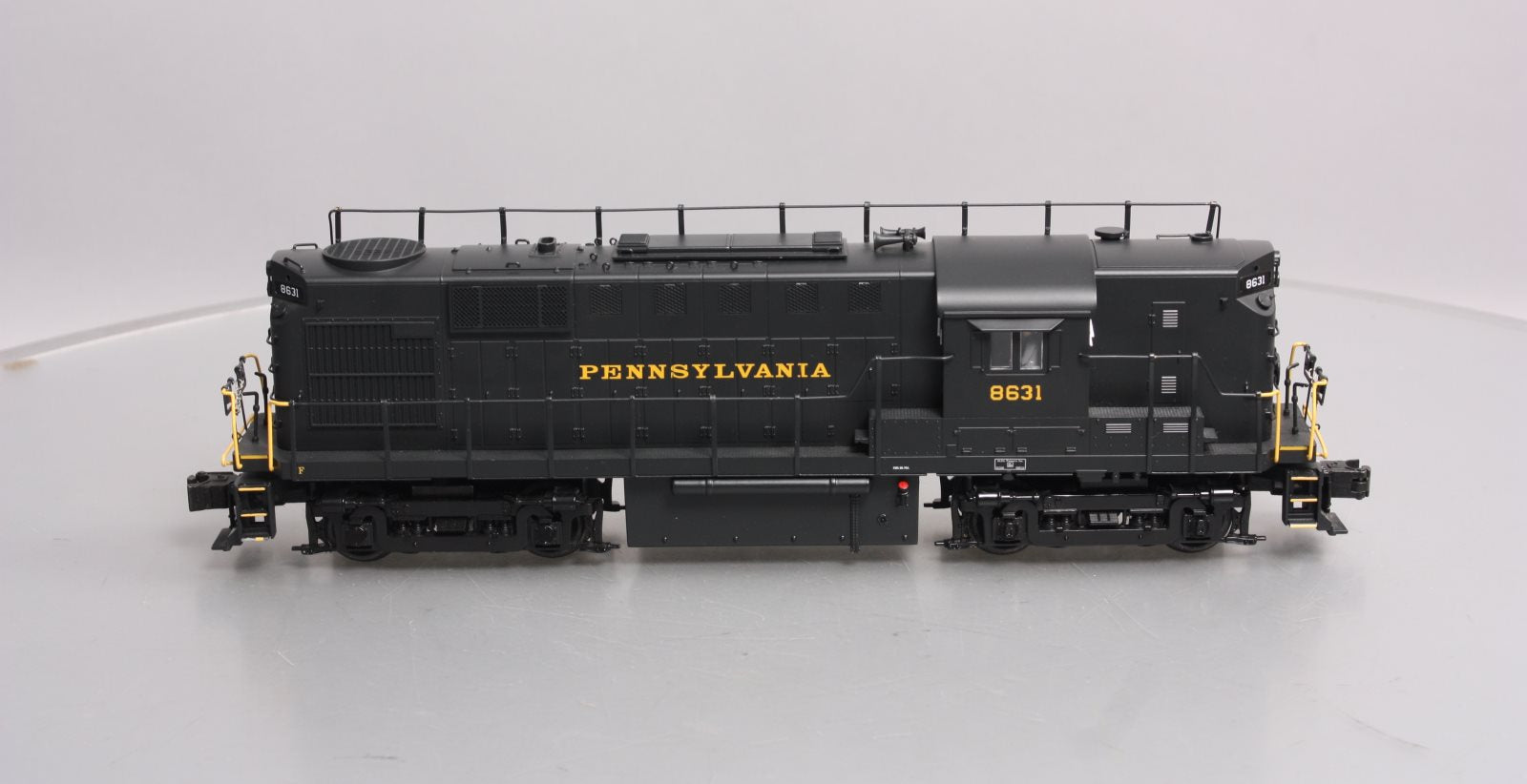 Lionel 6-38458 O Gauge Pennsylvania RR RS-11 Diesel Locomotive #8631 w/ Legacy