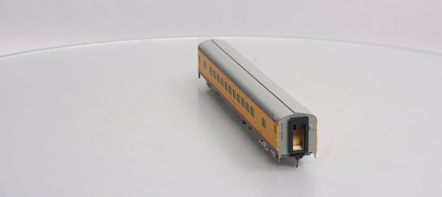 Walthers 920-18006 HO Union Pacific Standard 85' ACF 44-Seat Coach UPP #5486