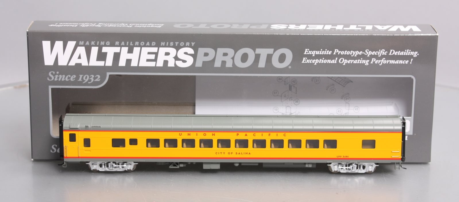 Walthers 920-18006 HO Union Pacific Standard 85' ACF 44-Seat Coach UPP #5486