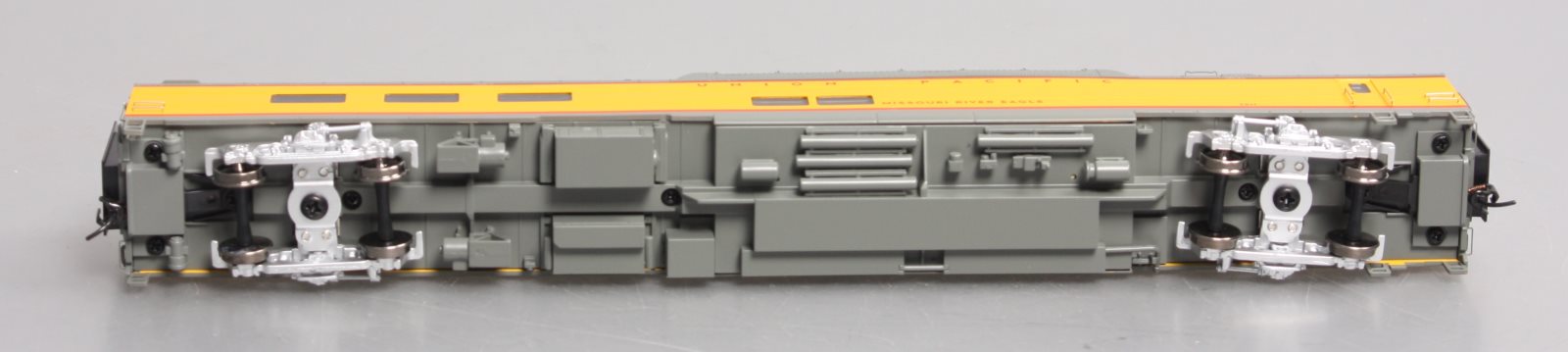 Walthers 920-18155 HO Union Pacific 85' ACF Dome-Diner Car MR Eagle #7011