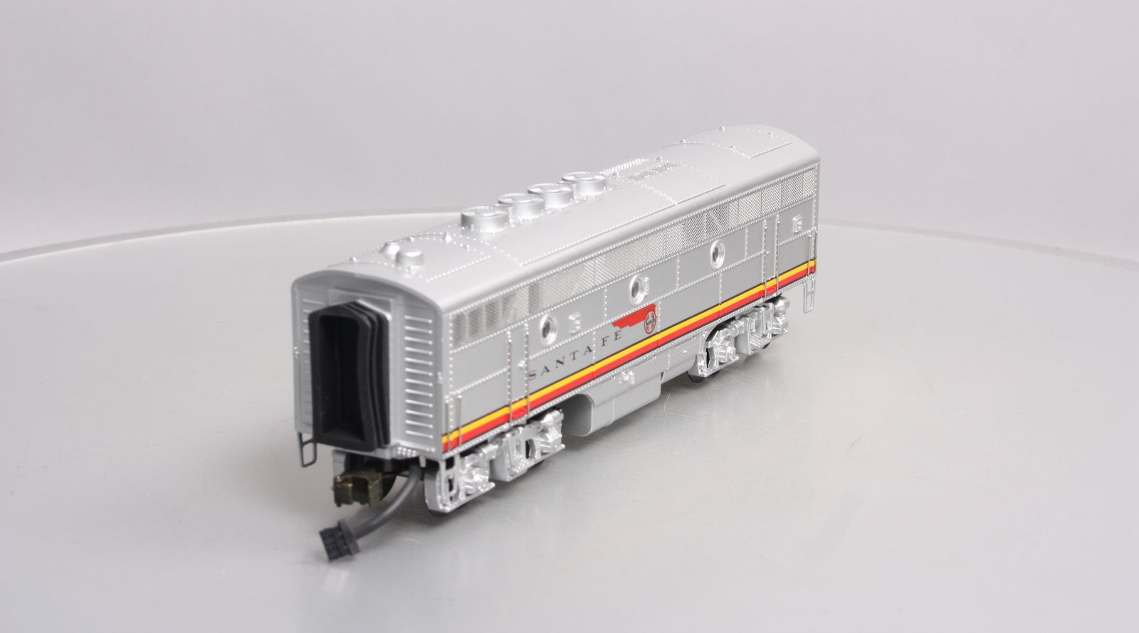 MTH 20-2151-3 O Gauge Santa Fe F3 Non-Powered B-Unit Diesel Engine LN