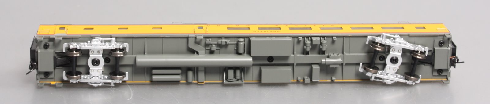 Walthers 920-18603 HO Union Pacifc Overland 85' ACF 44-Seat Lighted Coach