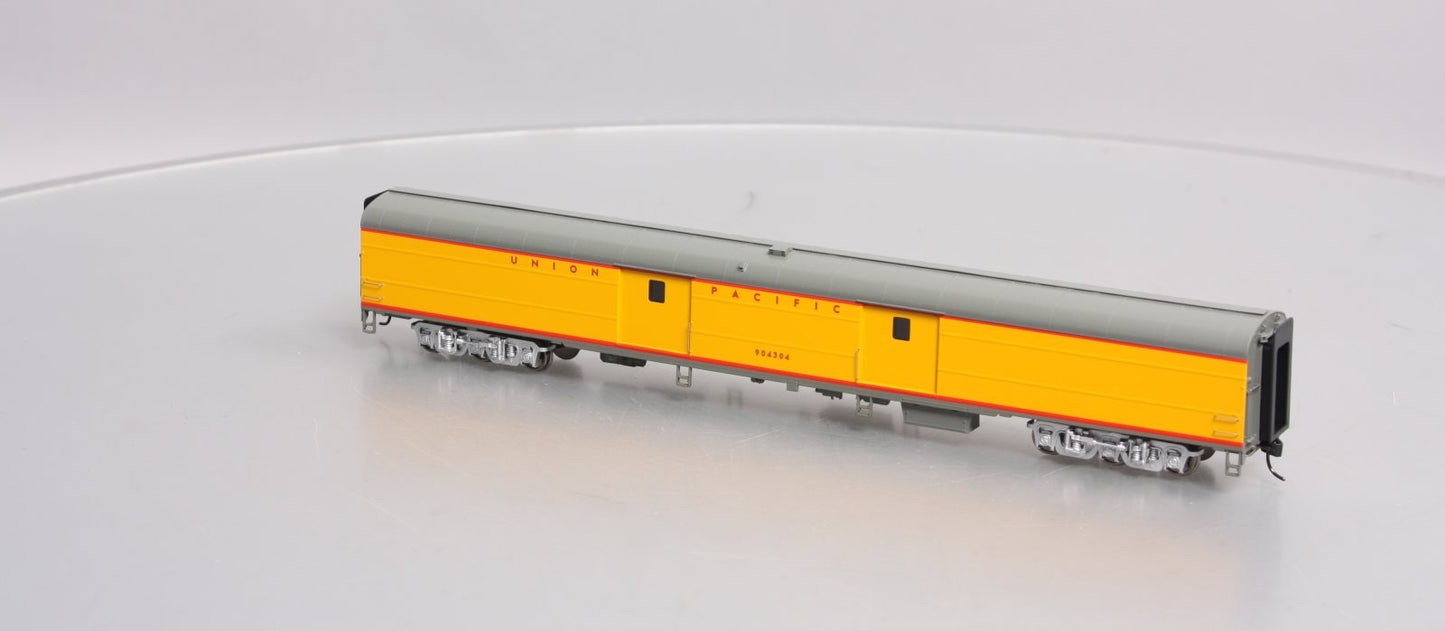 Walthers 920-9209 HO Union Pacific Early Standard 85' ACF Baggage Car #904304