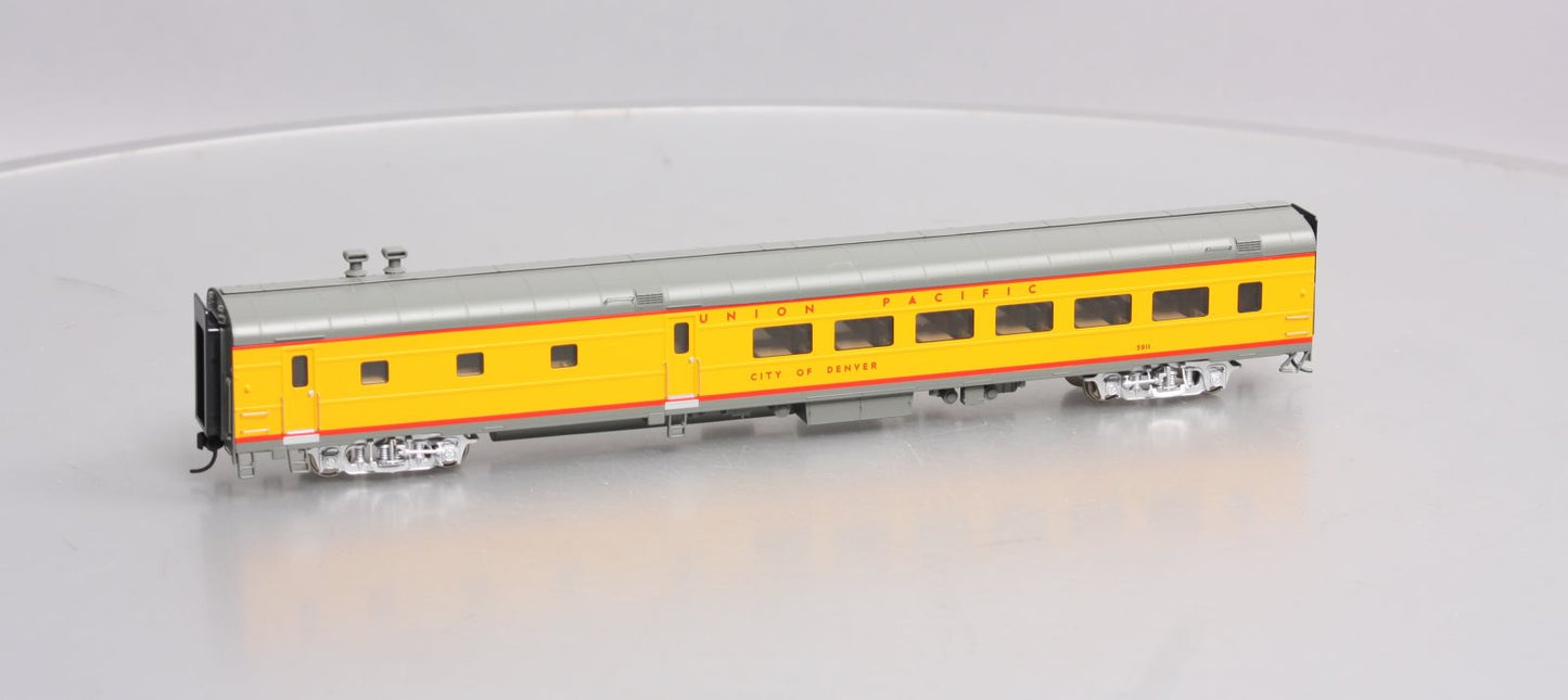 Walthers 920-18105 HO Union Pacific 85' ACF 48-Seat Diner City of Denver #5011