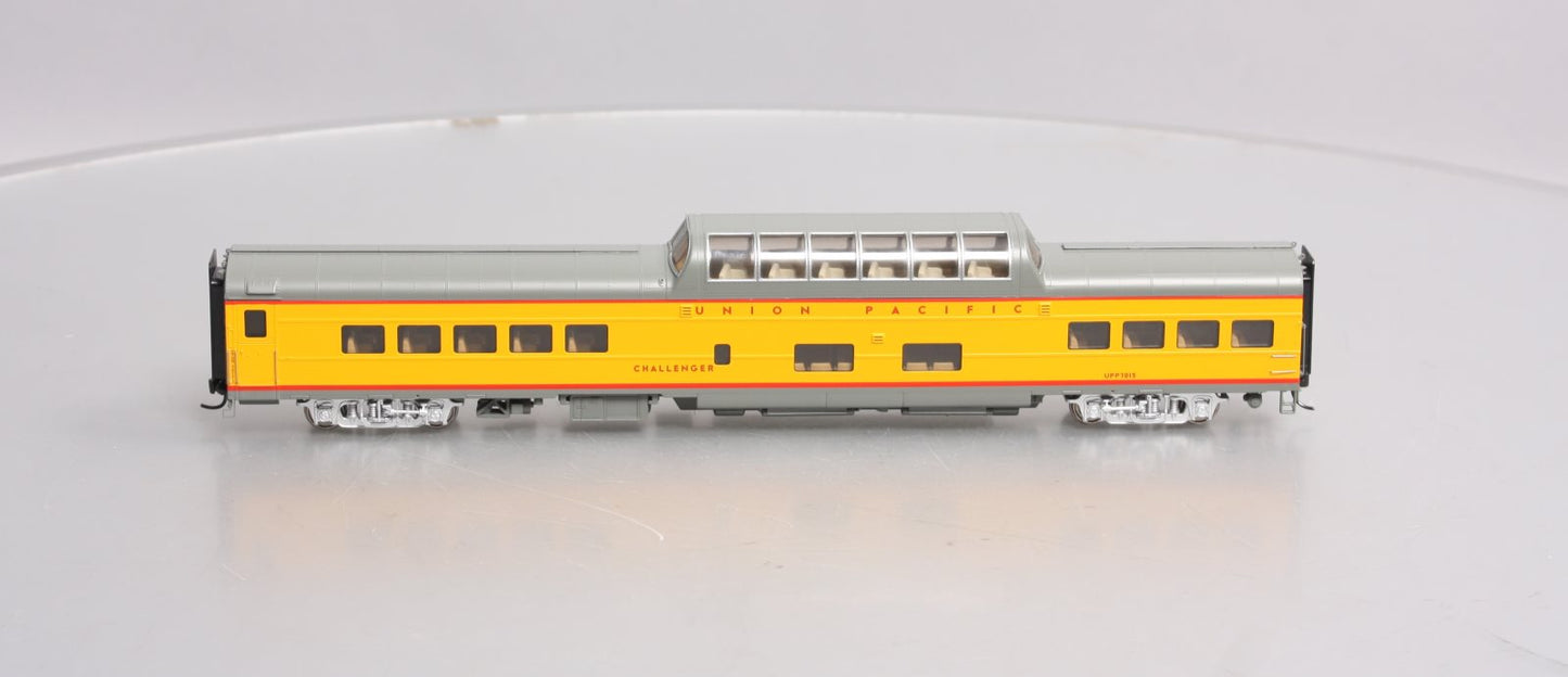 Walthers 920-18052 HO Union Pacific Challenger 85' ACF Dome Coach #7015