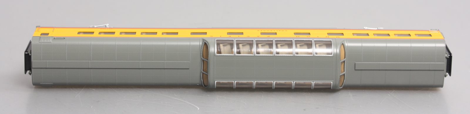 Walthers 920-18052 HO Union Pacific Challenger 85' ACF Dome Coach #7015