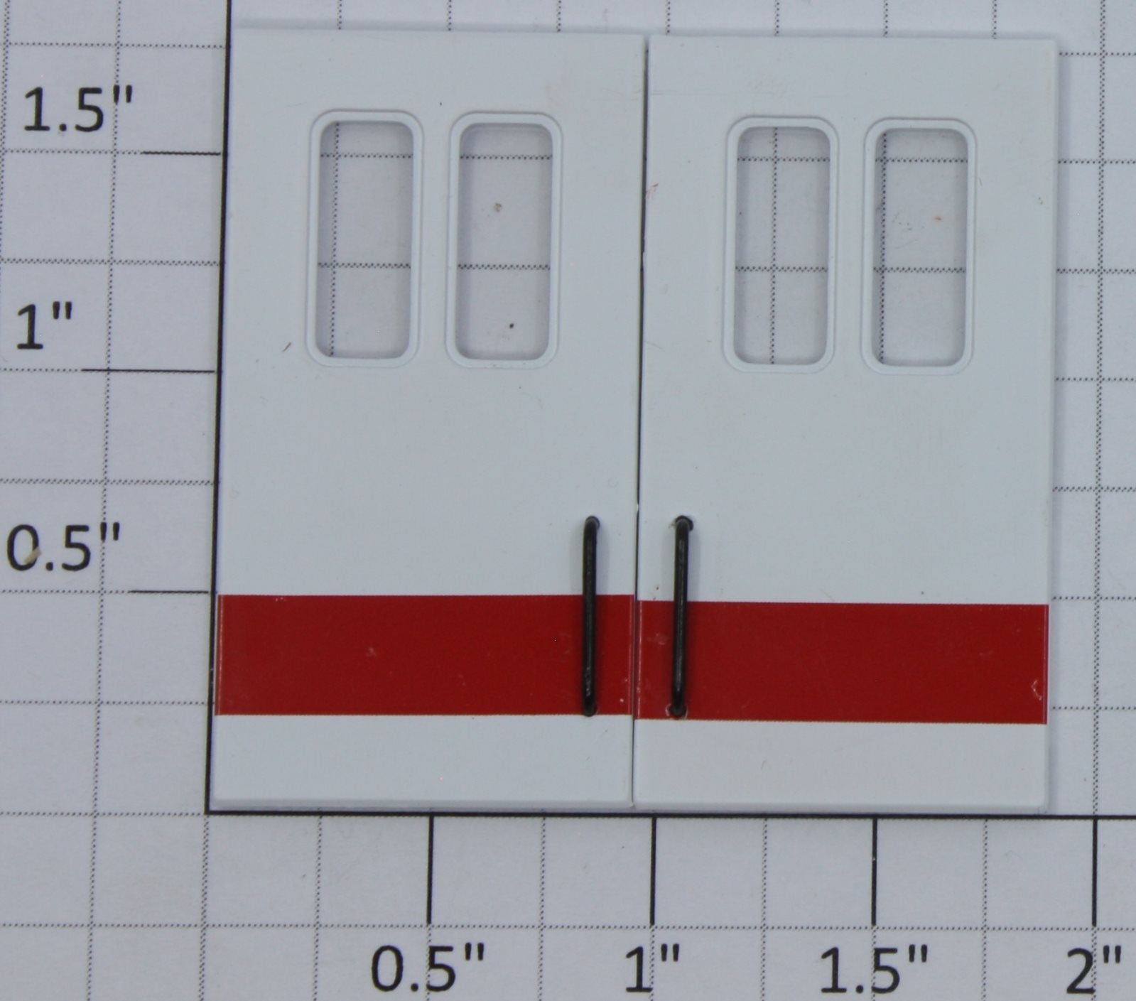 K-Line K4600-02-01A Small White with Red Stripe Baggage Door (Set of 2)