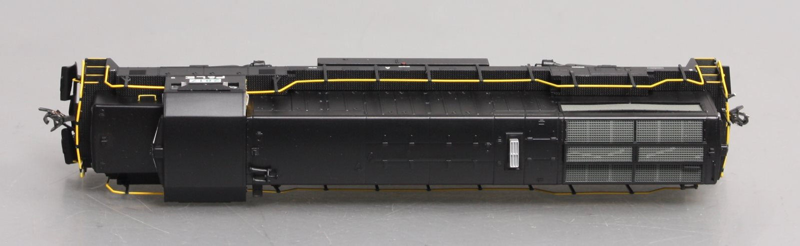 Bowser 24543 HO Pittsburgh and Lake Erie U25b #2817