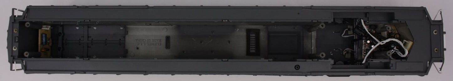 Lionel 28541-7 Southern Pacific SD-40-2 Body Shell #8239