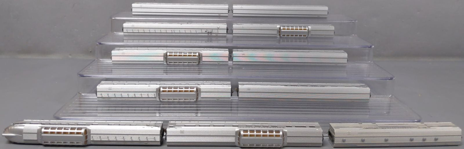 Kato 106-055 N Scale California Zephyr Diesel Passenger Train Set