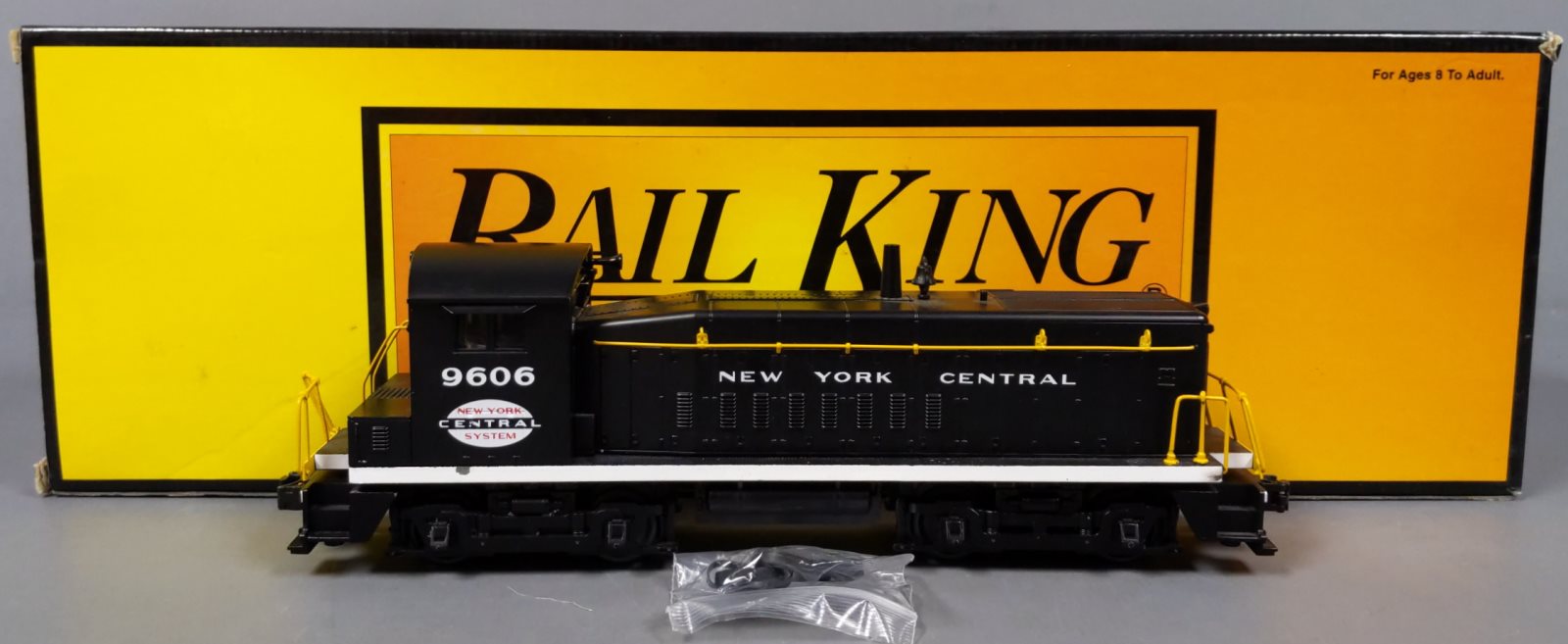 MTH 30-2176-1 O Gauge New York Central SW-8 Diesel Switcher w/PS1 #9606 LN/Box