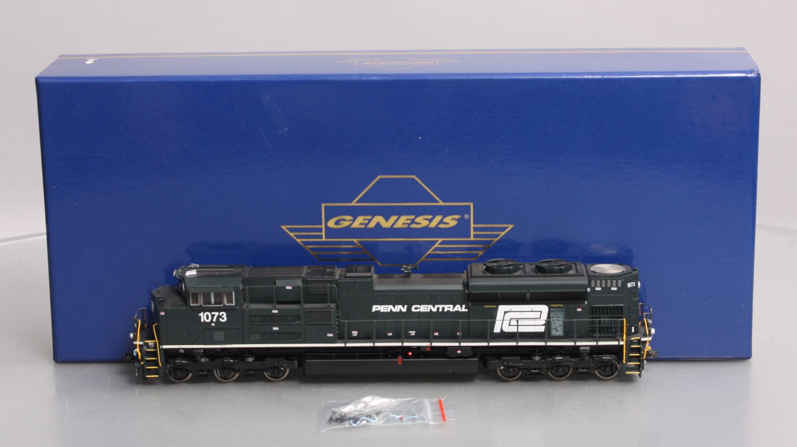 Athearn G68709 HO Norfolk Southern/Penn Central Heritage SD70ACe #1073