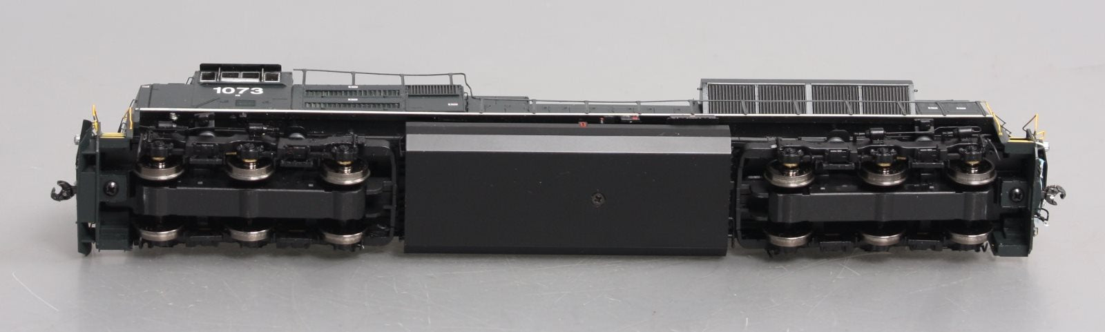 Athearn G68709 HO Norfolk Southern/Penn Central Heritage SD70ACe #1073
