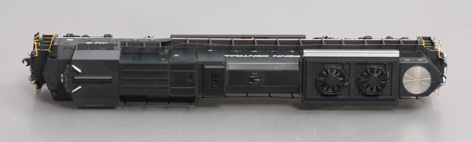 Athearn G68709 HO Norfolk Southern/Penn Central Heritage SD70ACe #1073