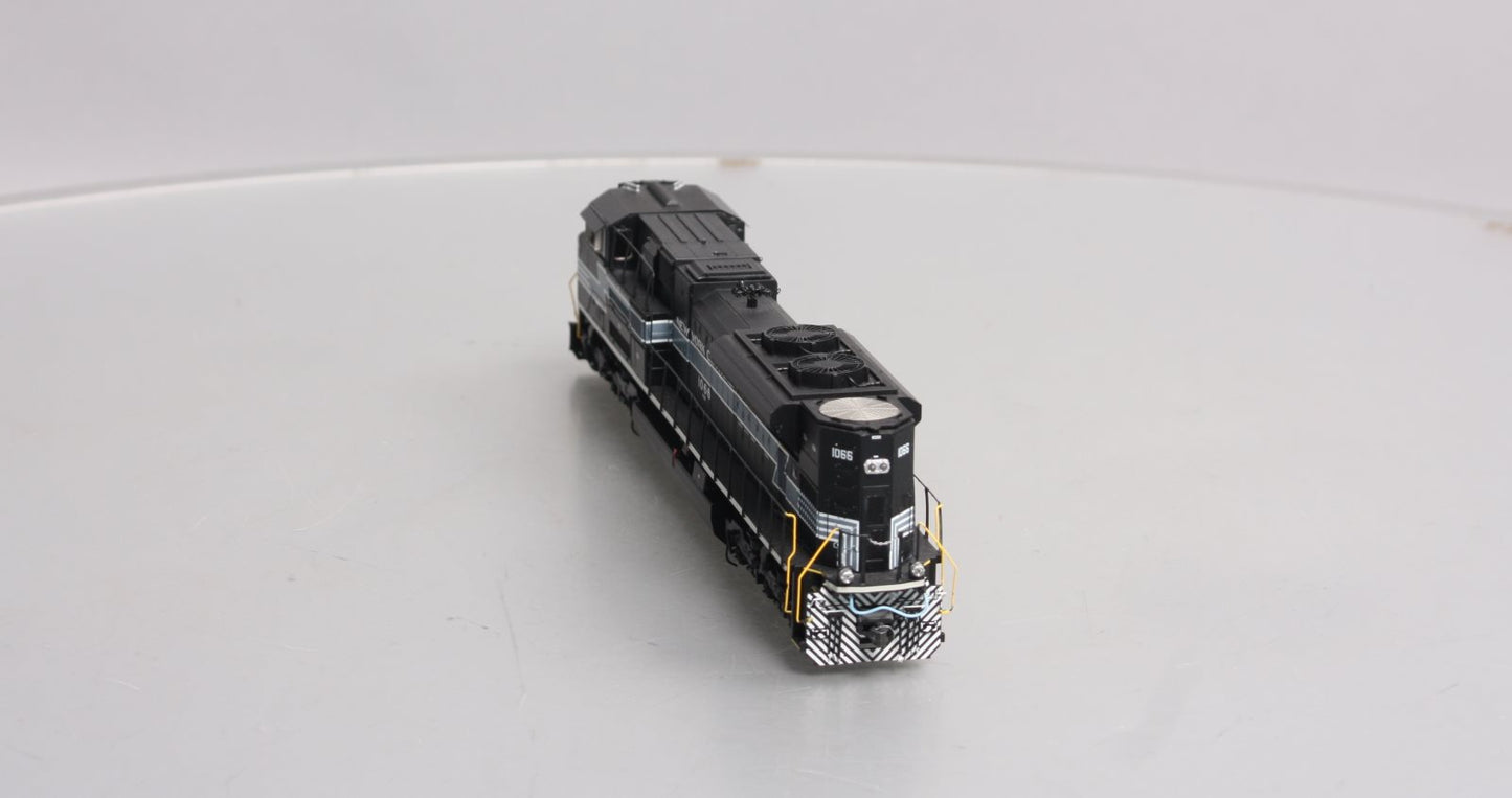 Athearn G68702 HO NYC Norfolk Southern SD70ACe Heritage #1066