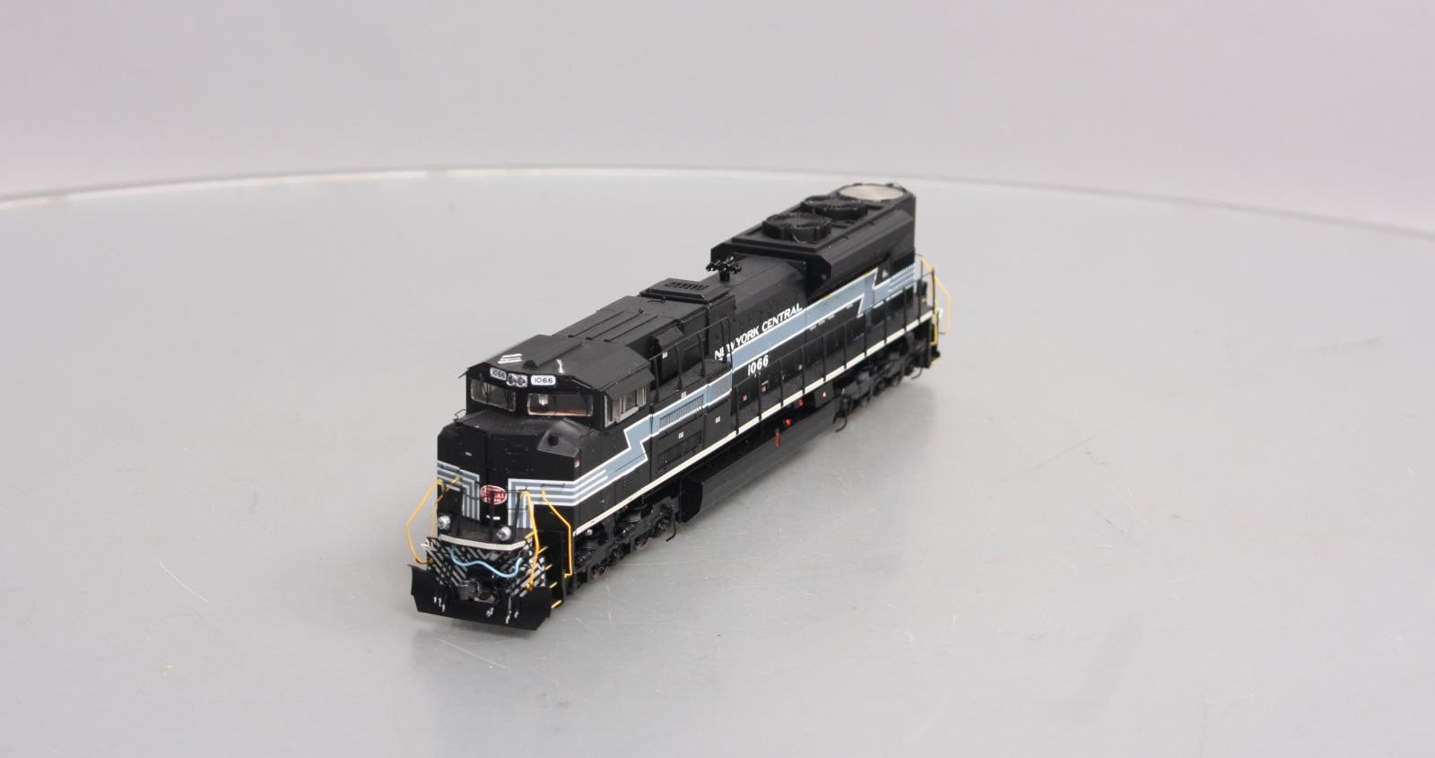 Athearn G68702 HO NYC Norfolk Southern SD70ACe Heritage #1066