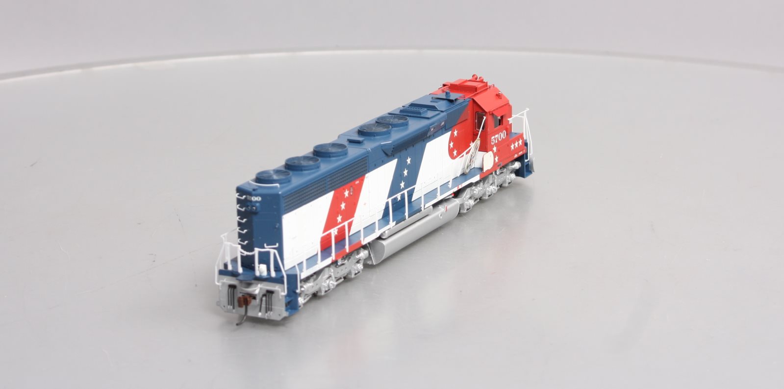 Athearn G67123 HO Scale Santa Fe Diesel Locomotive #5700