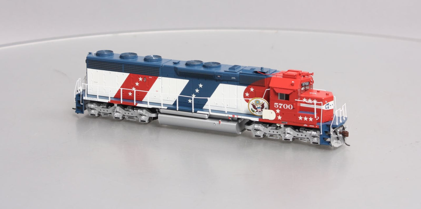 Athearn G67123 HO Scale Santa Fe Diesel Locomotive #5700