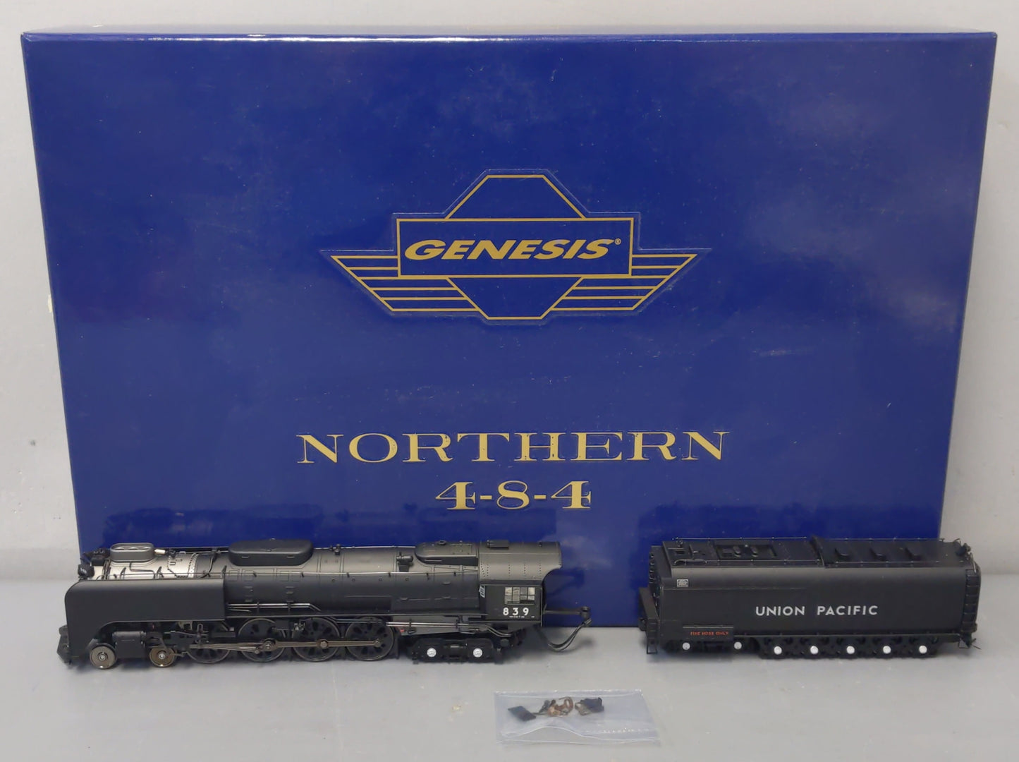 Athearn G97277 HO Union Pacific FEF-3 4-8-4 Steam Locomotive #839 DCC Ready