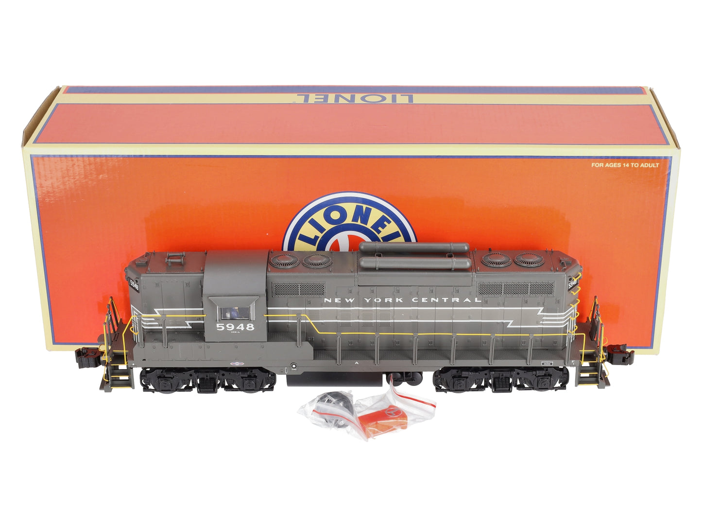 Lionel 6-82791 O Gauge New York Central GP9 Diesel Engine #5948 with LEGACY