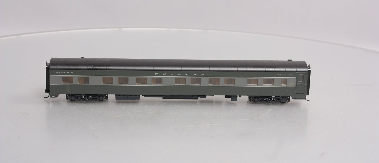 Walthers 932-9314 HO Scale NYC 20th Century Limited 12 DB Sleeper Passenger Car EX/Box