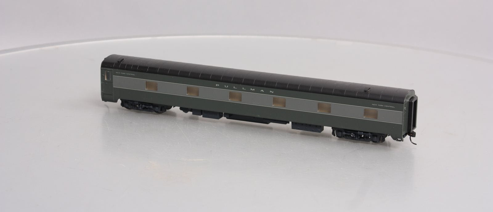 Walthers 932-9314 HO Scale NYC 20th Century Limited 12 DB Sleeper Passenger Car EX/Box