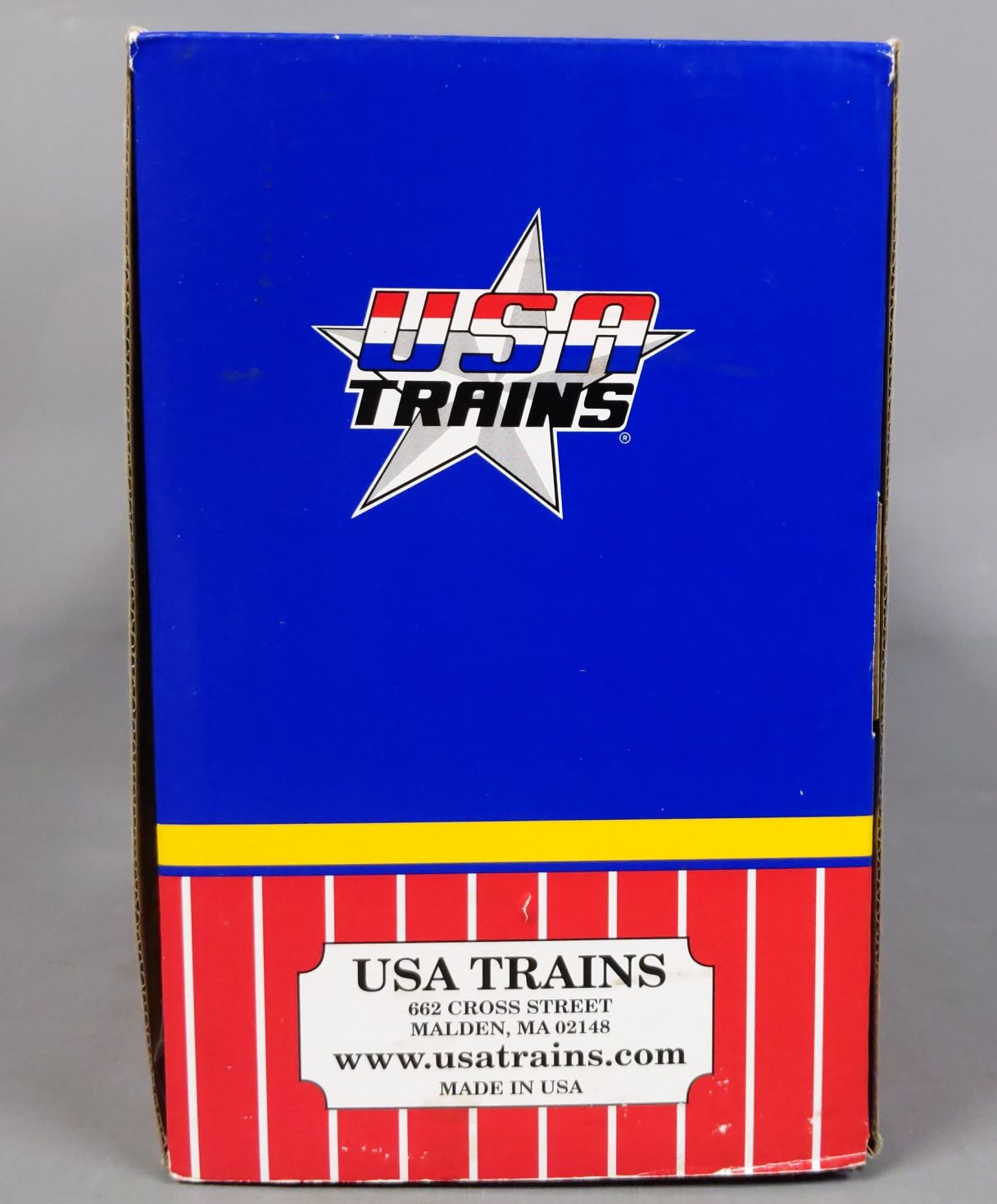 USA Trains R16499 G Iroquis Beer Car U.S. Refrigerator Cars (Light Gray/Red)