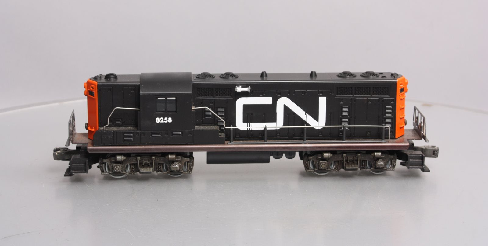 Lionel 6-8258 O Gauge Canadian National GP7 Non-Powered Diesel Locomotive LN/Box