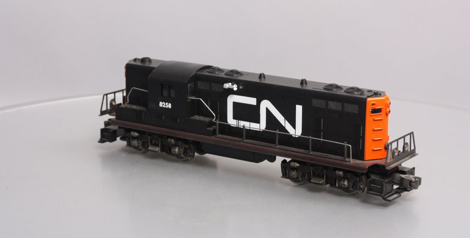 Lionel 6-8258 O Gauge Canadian National GP7 Non-Powered Diesel Locomotive LN/Box