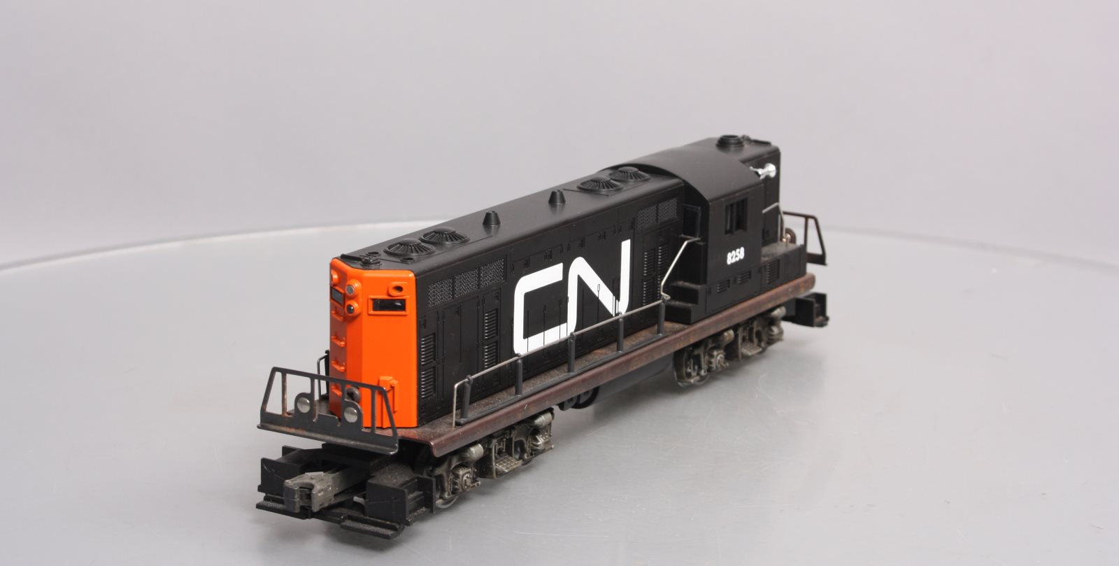 Lionel 6-8258 O Gauge Canadian National GP7 Non-Powered Diesel Locomotive LN/Box