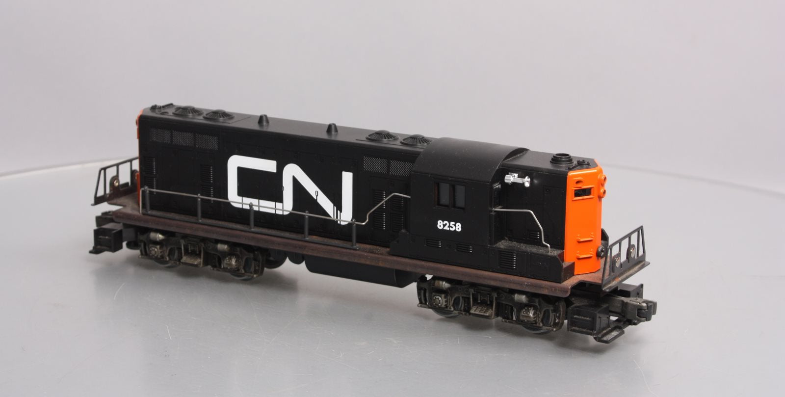 Lionel 6-8258 O Gauge Canadian National GP7 Non-Powered Diesel Locomotive LN/Box