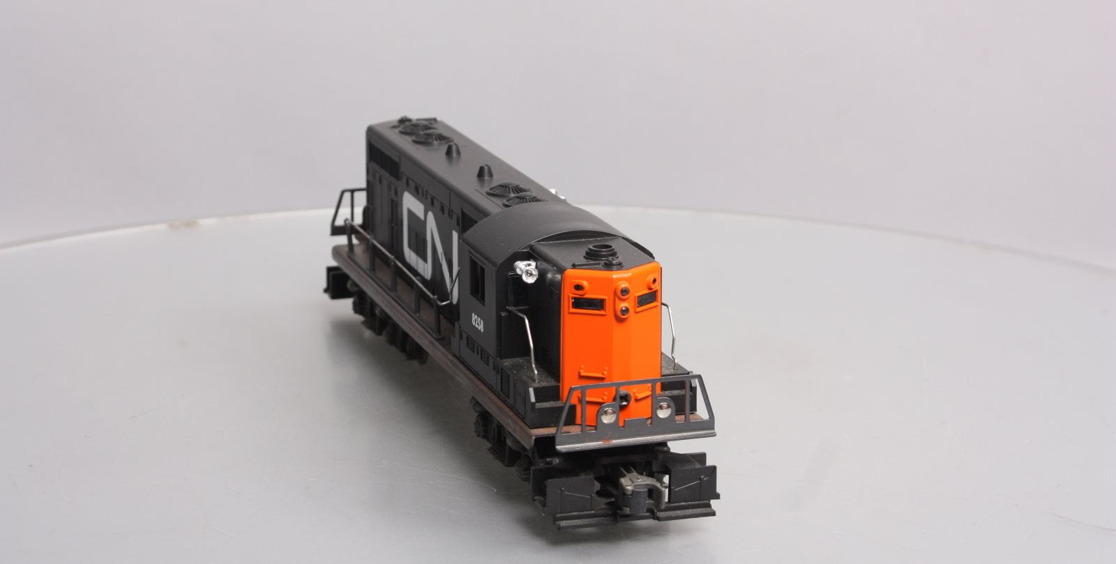 Lionel 6-8258 O Gauge Canadian National GP7 Non-Powered Diesel Locomotive LN/Box