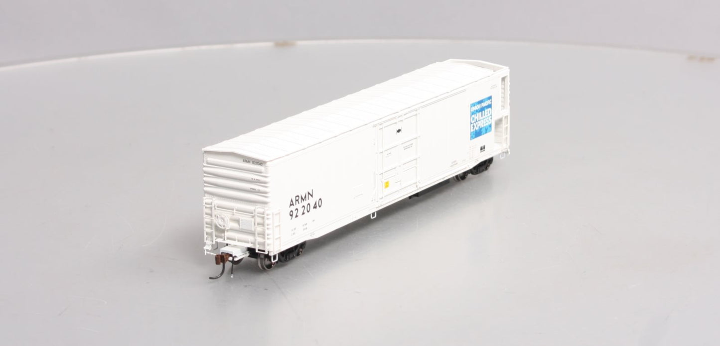 Athearn G63216 HO Scale Union Pacific/ARMN 57' Mechanical Reefer Car #922040