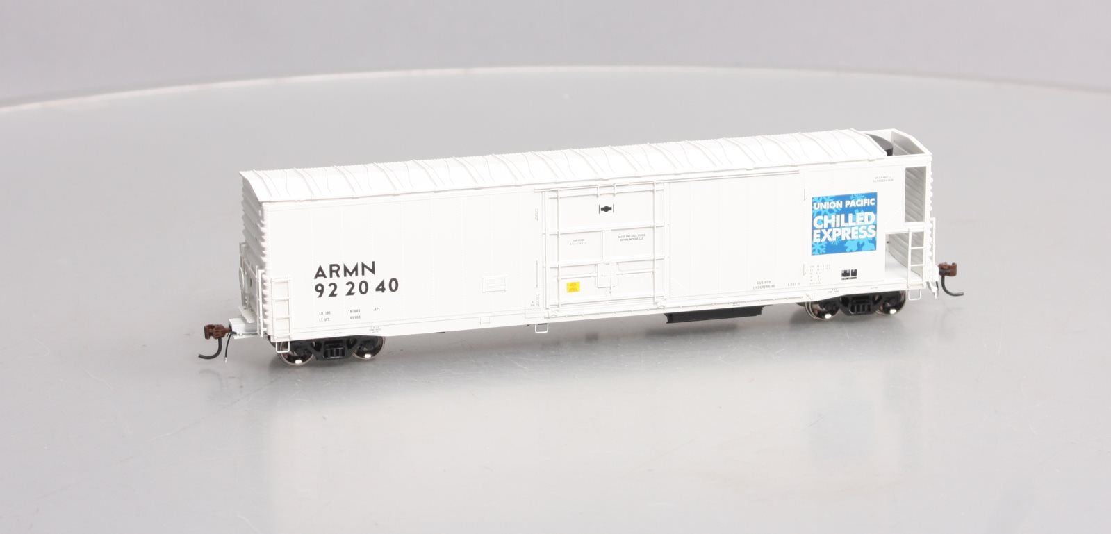 Athearn G63216 HO Scale Union Pacific/ARMN 57' Mechanical Reefer Car #922040