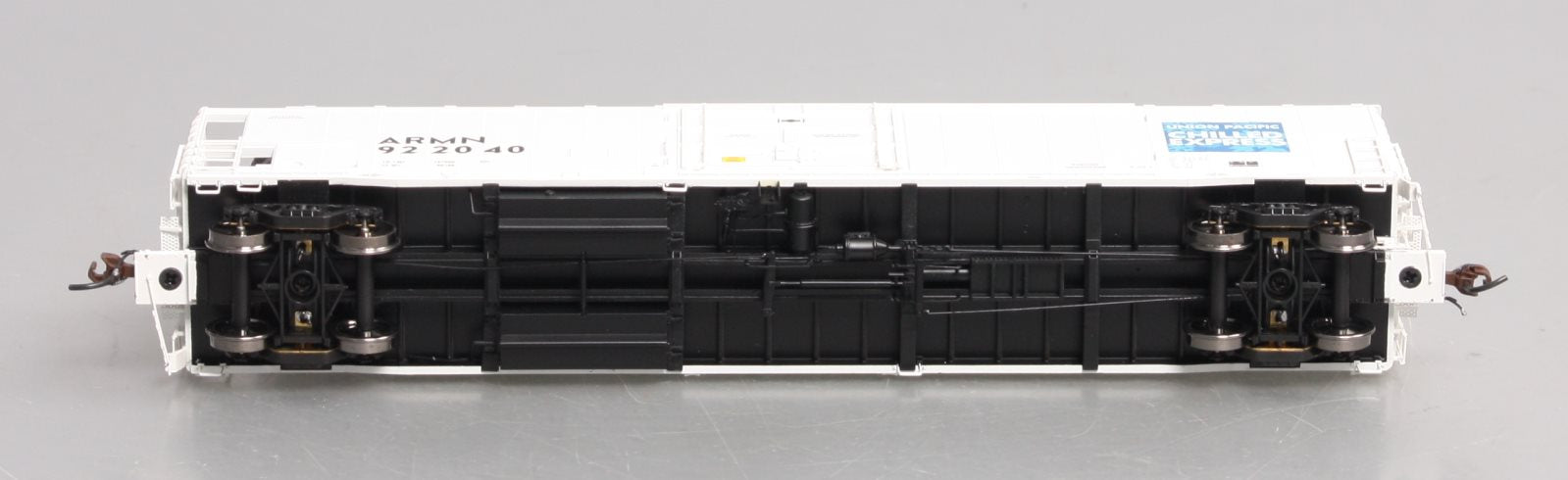 Athearn G63216 HO Scale Union Pacific/ARMN 57' Mechanical Reefer Car #922040