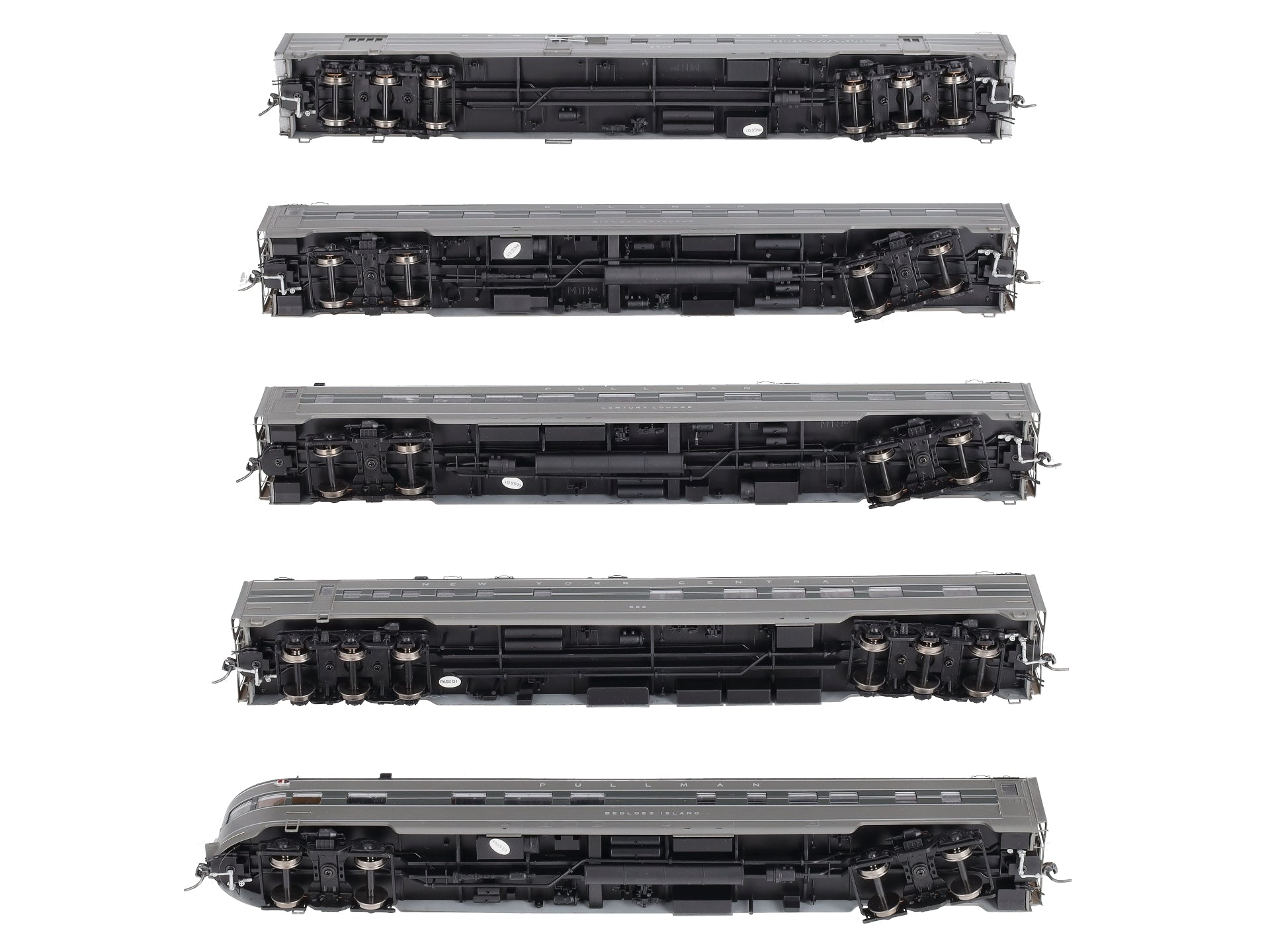 MTH 80-60017 HO New York Central 1940 20th Century Passenger Car