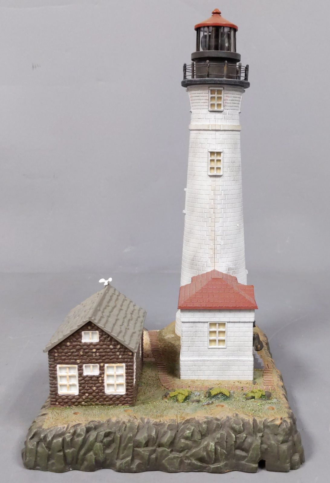 Lionel 6-24119 O Gauge Big Bay Lighthouse LN/Box