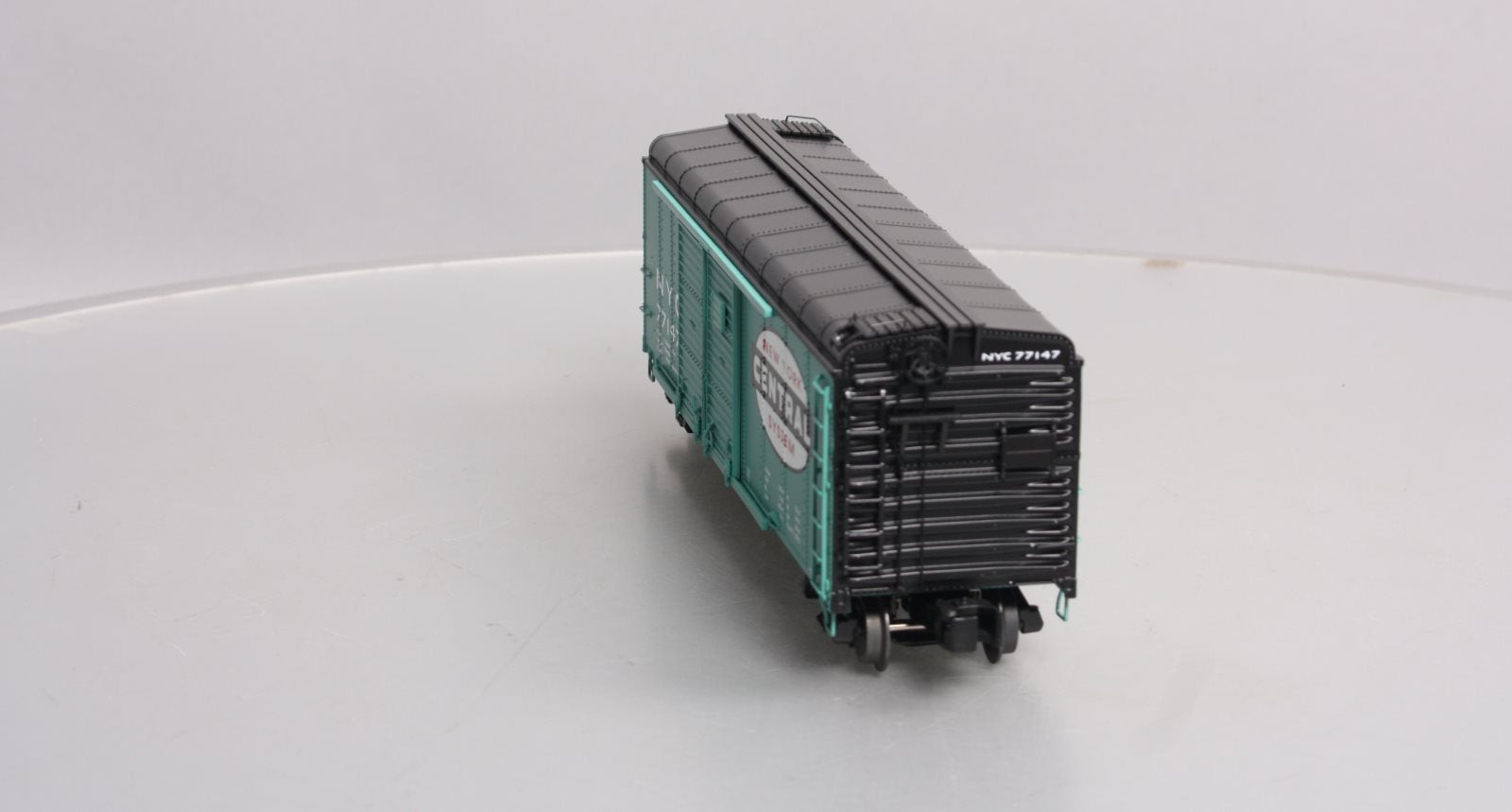 Lionel 6-17750 O Gauge New York Central Round Roof Boxcar #77147 EX/Box