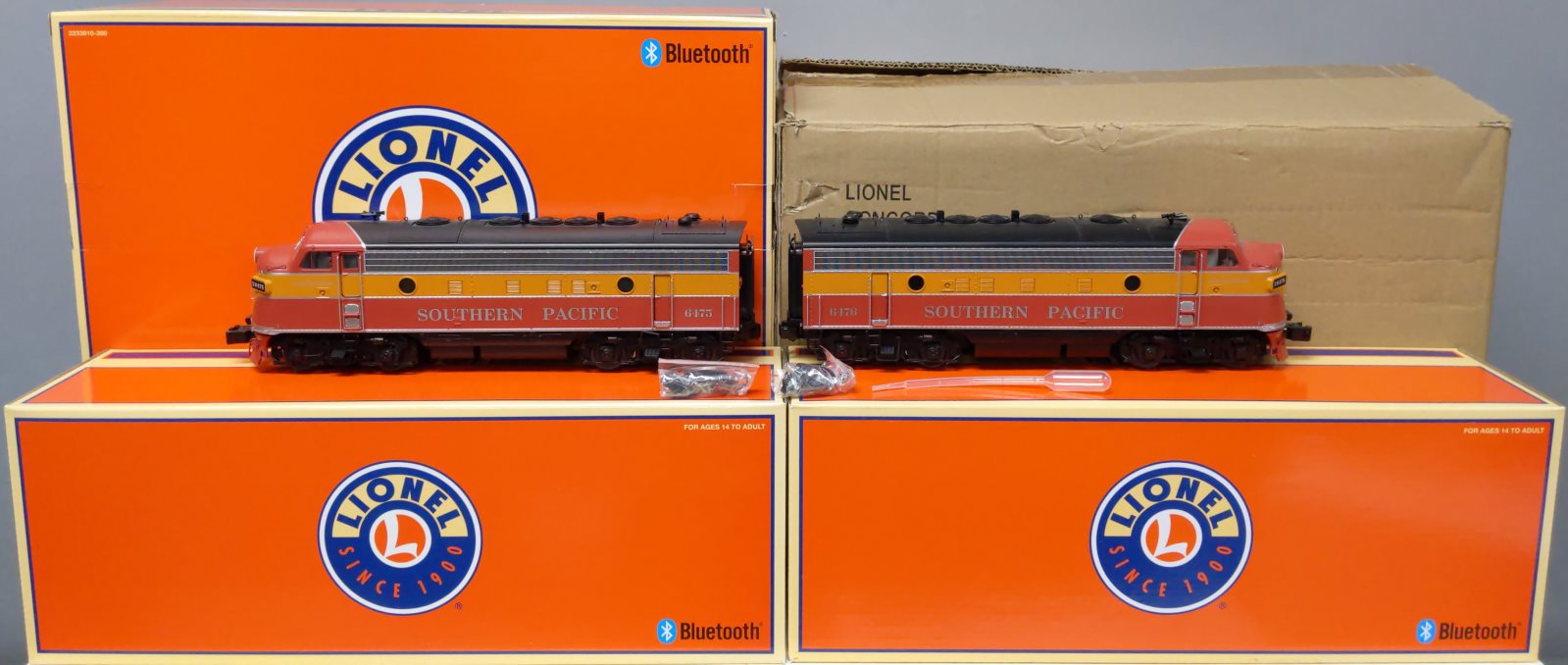 Lionel 2233840 O Southern Pacific F7 AA Diesel Set #6475/#6476 w/ Legacy