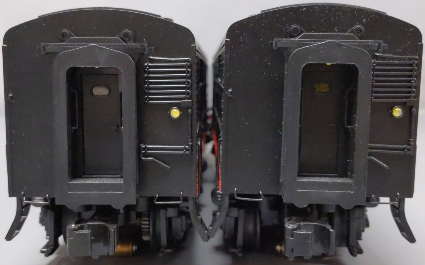 Lionel 2333040 O Southern Pacific Legacy FA-2 AA Diesel Locomotive #802A/#802D LN/Box