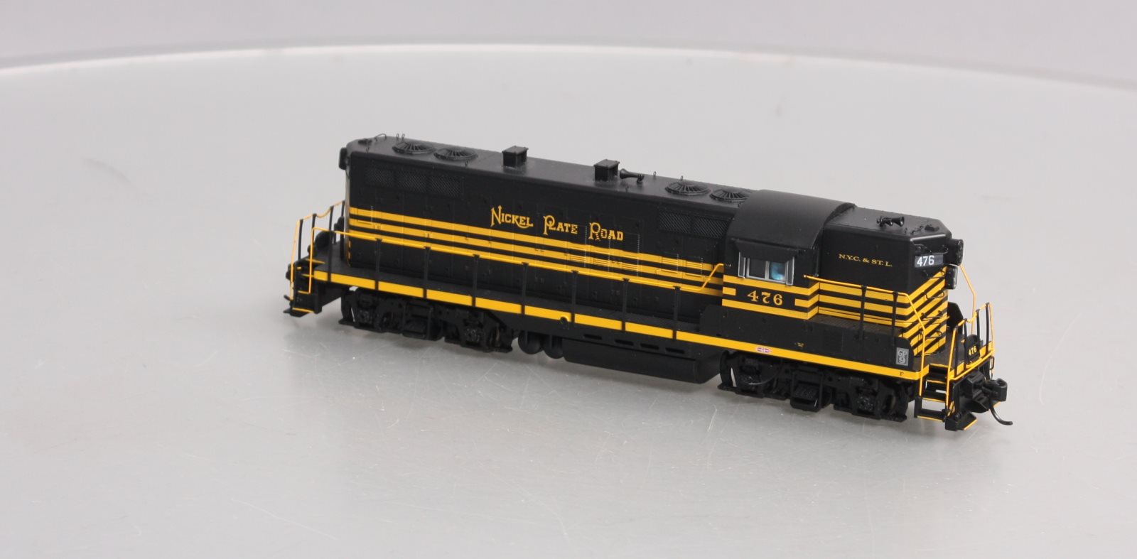 Walthers 920-42718 HO NKP EMD GP9 Phase II Diesel Locomotive Sound & DCC #476 LN/Box