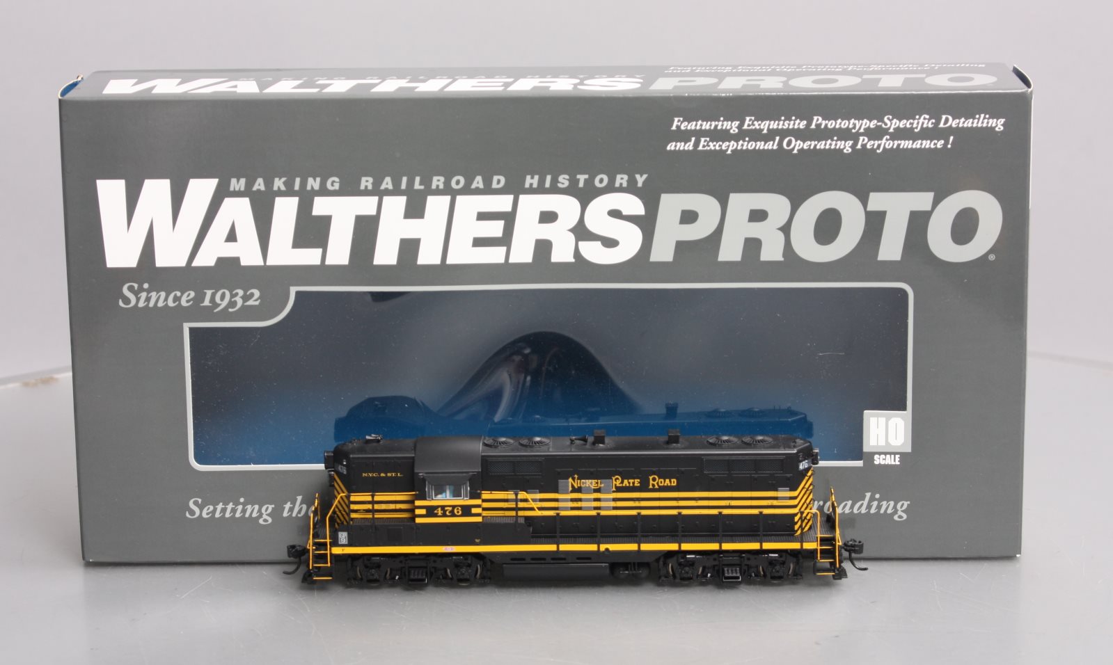 Walthers 920-42718 HO NKP EMD GP9 Phase II Diesel Locomotive Sound & DCC #476 LN/Box
