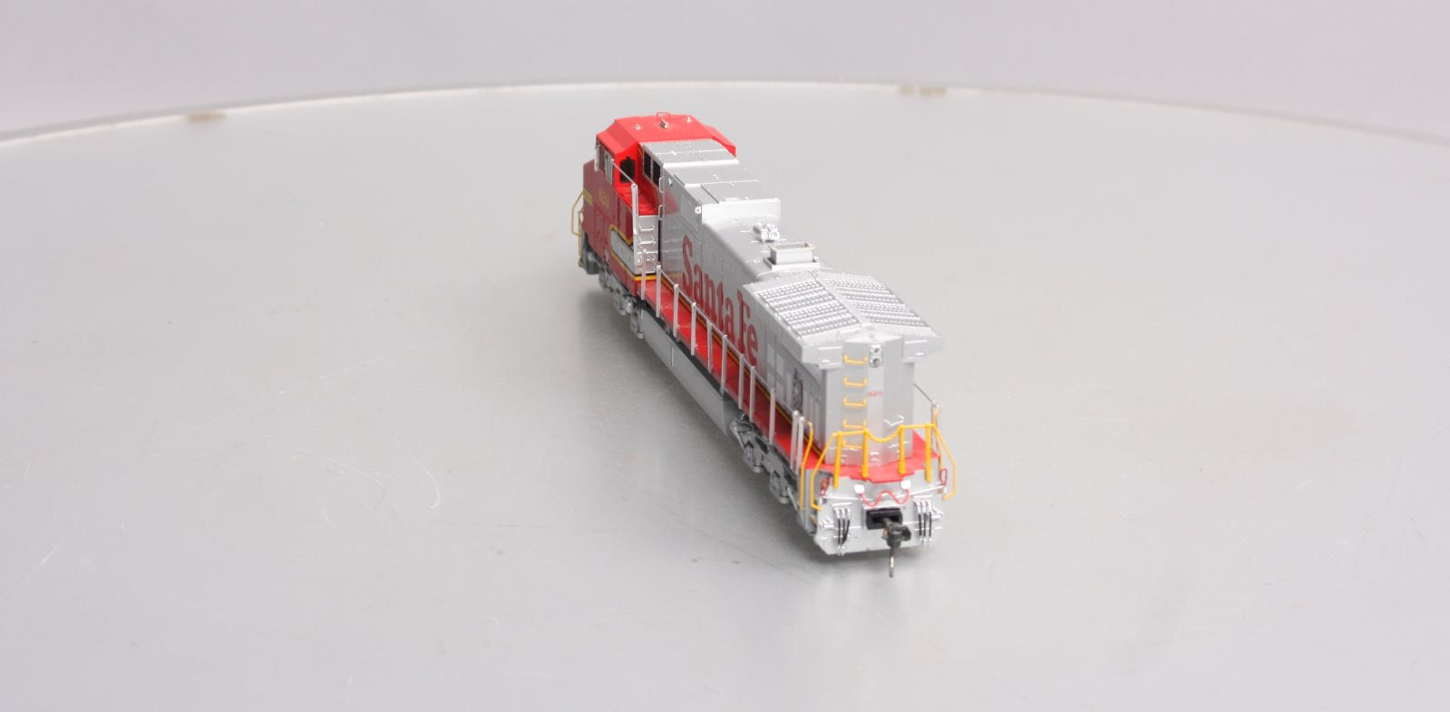 MTH 80-2302-1 HO Santa Fe Dash-9 Diesel Engine with Proto-Sound 3 #620