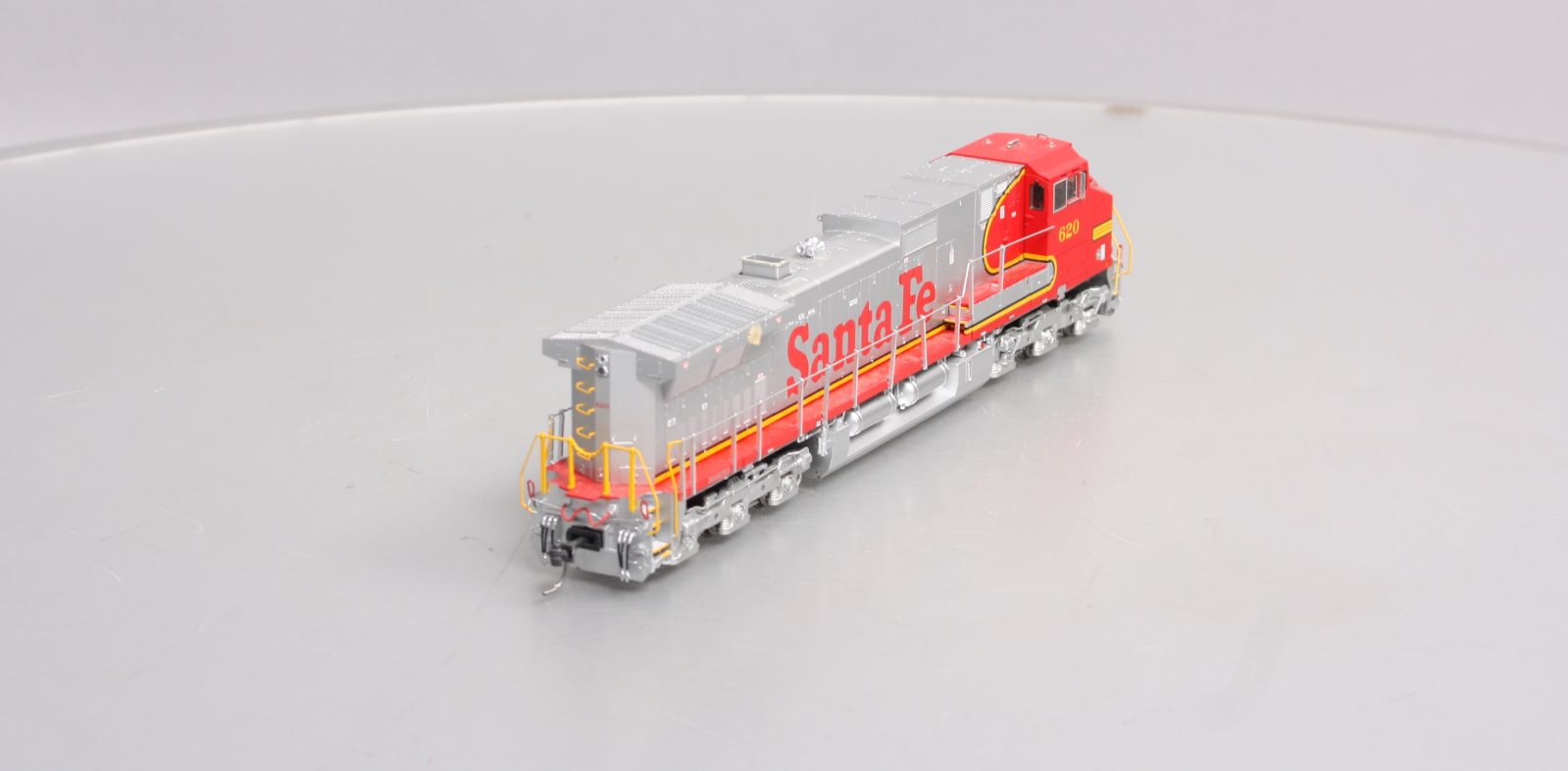 MTH 80-2302-1 HO Santa Fe Dash-9 Diesel Engine with Proto-Sound 3 #620
