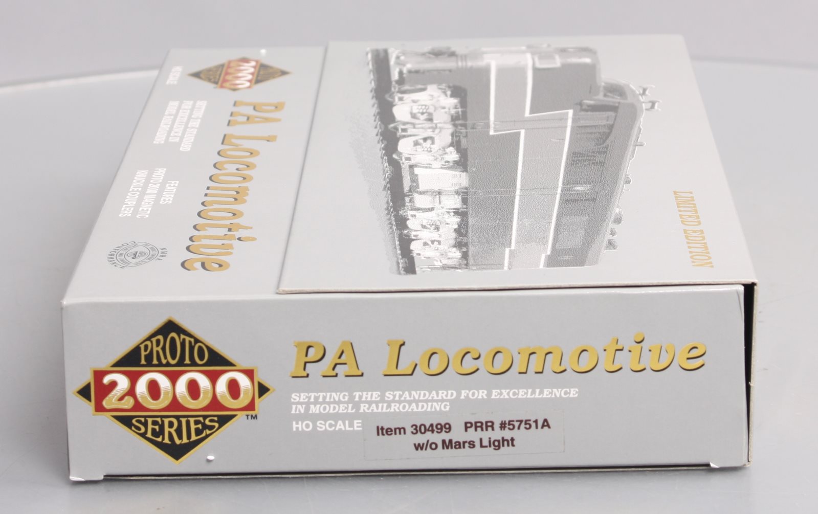 Proto 2000 30499 HO Scale Pennsylvania Railroad PB Powered Diesel Loco #5751 LN/Box