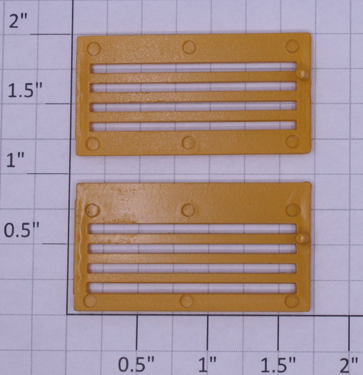 Lionel 6356-12 Dark Yellow Upper and Lower Level Stock Car Door (Set of 2)