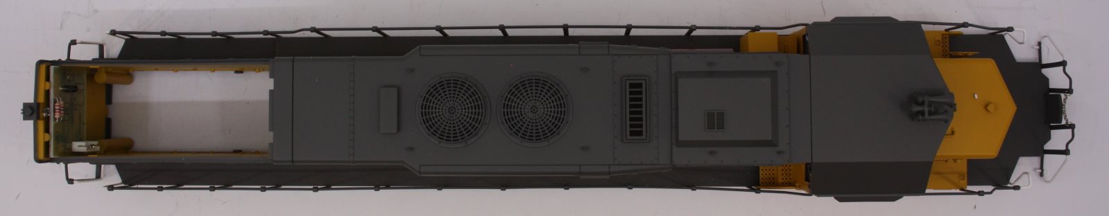 Lionel 28255-2 #4551 SD-40T-2 Union Pacific Shell with Lighting PCB