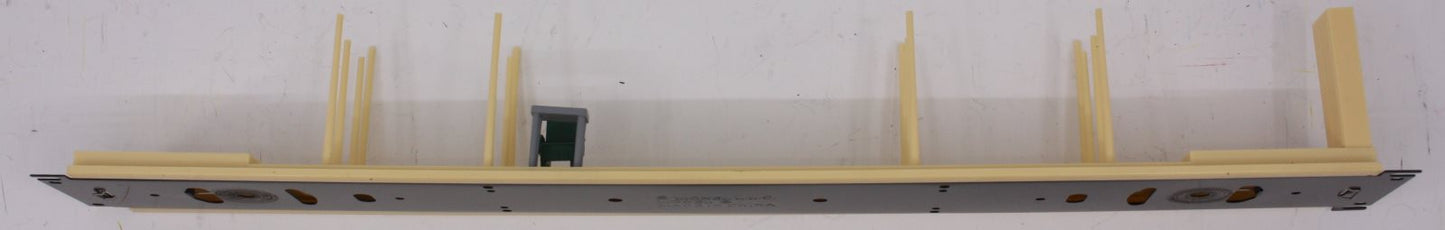 Lionel 39147-5 #5607 Union Pacific Baggage Car Interior