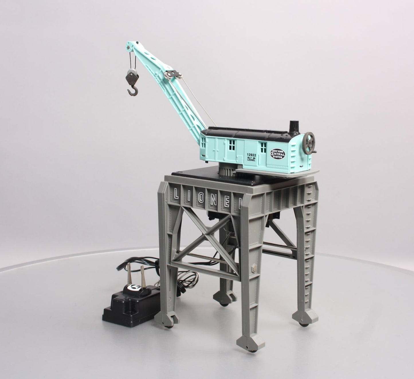 Lionel 6-12922 O Gauge New York Central Operating Remote Gantry Crane EX/Box